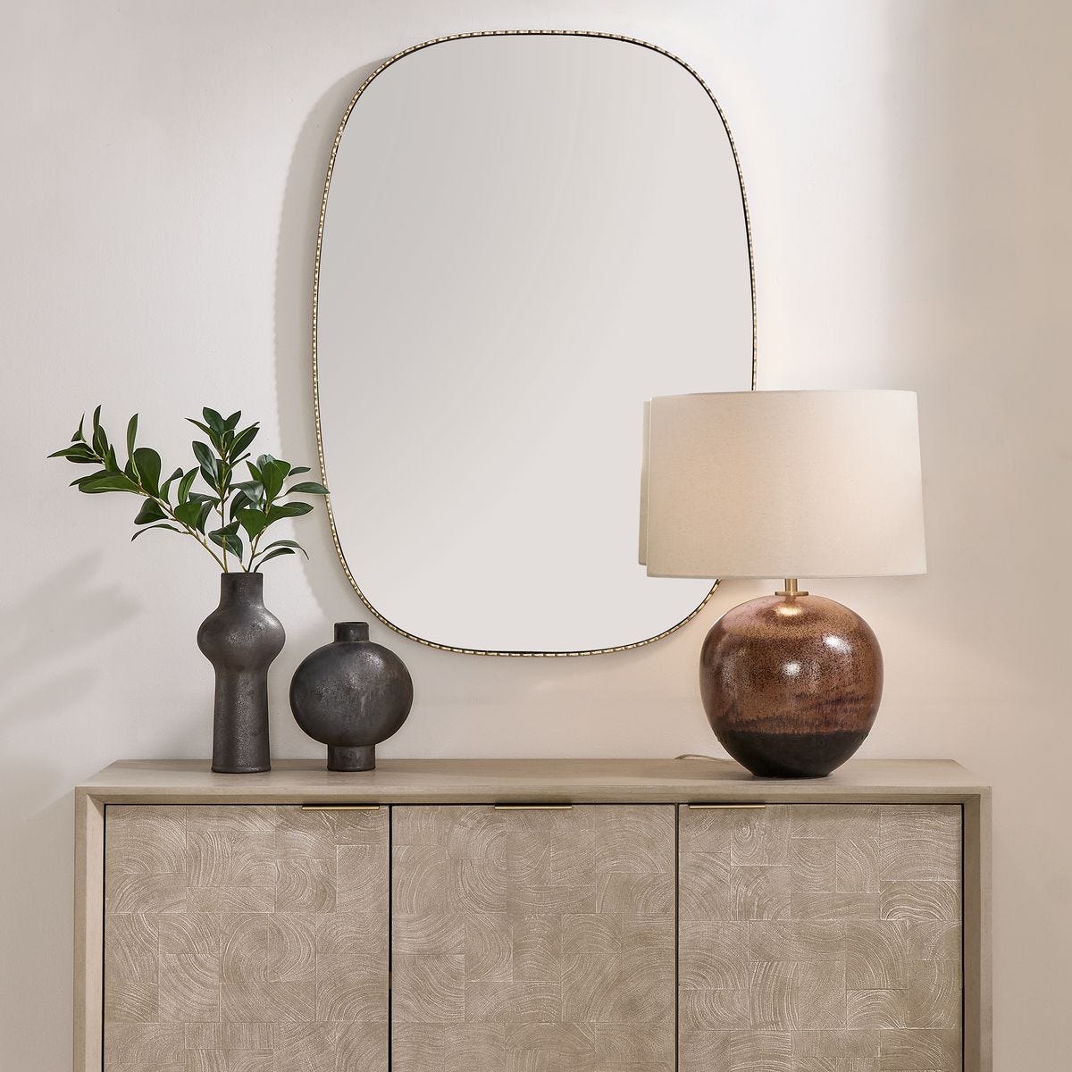 Nidia Mirror