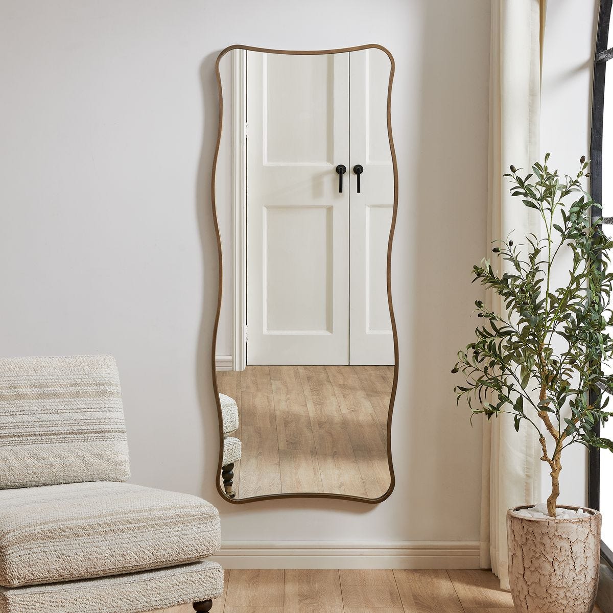 Pavia Tall Mirror, Gold