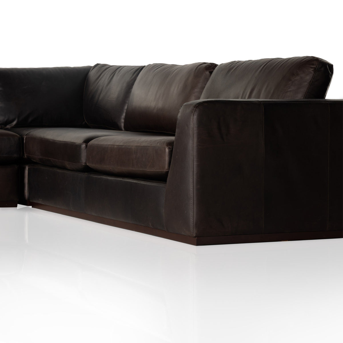 Colt 3 Pc Sectional