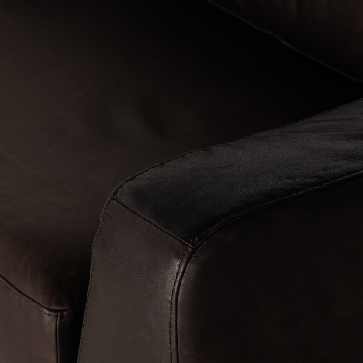 Colt 3 Pc Sectional