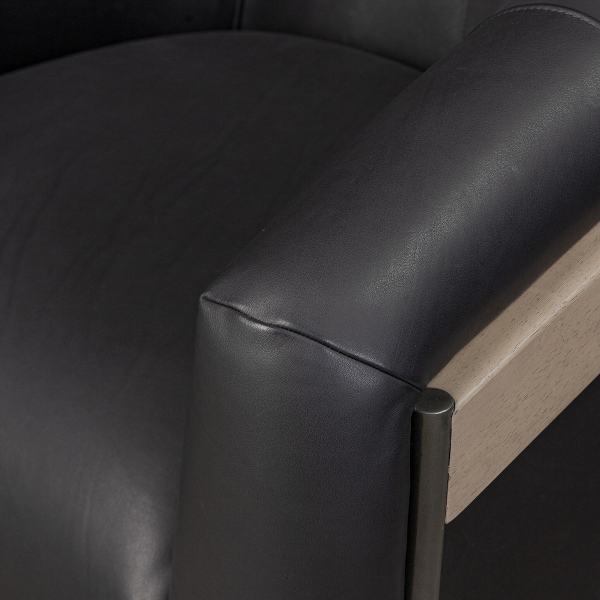 Etta Chair