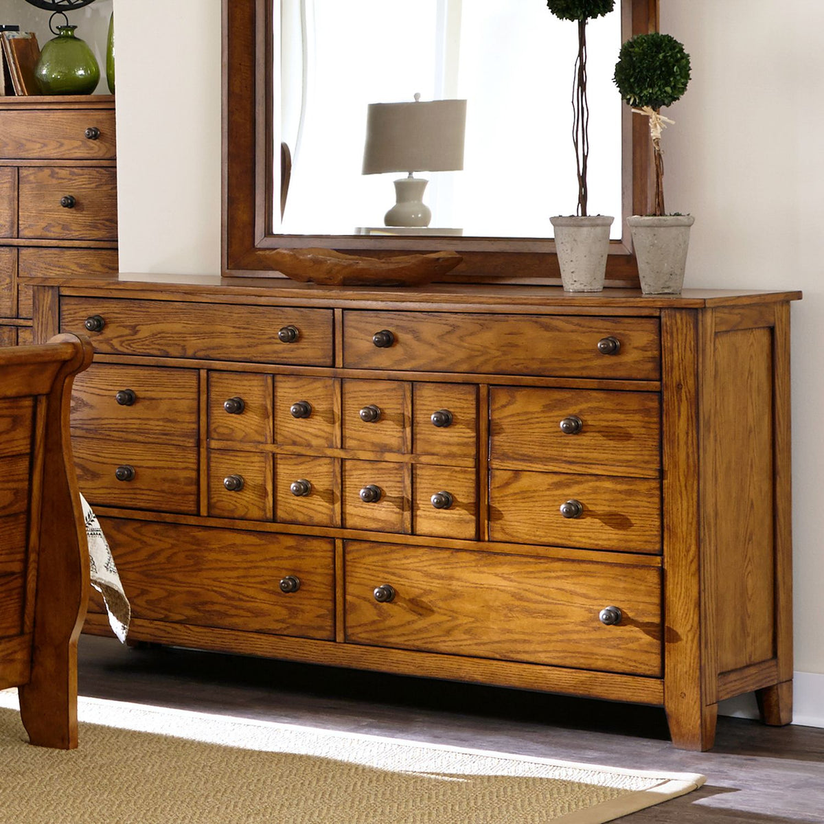 175-BR31 - 7 Drawer Dresser - Liberty Furniture