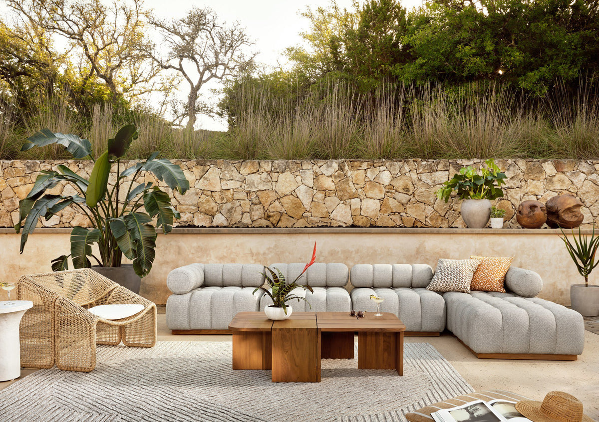 Roma Outdoor Corner Piece