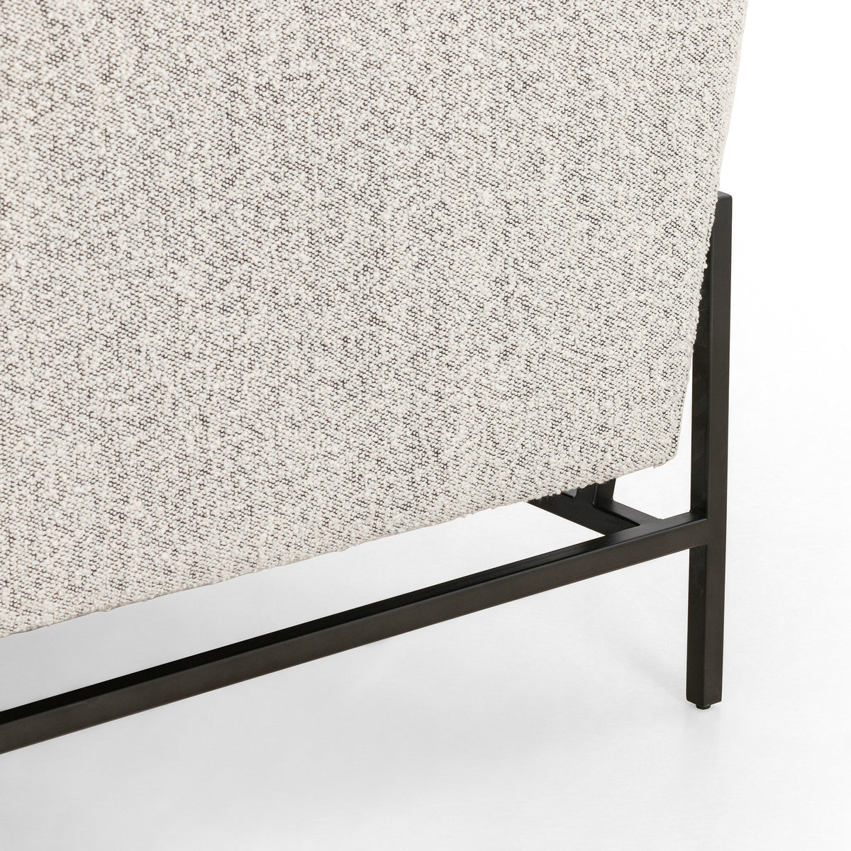 Vanna Sofa-74"