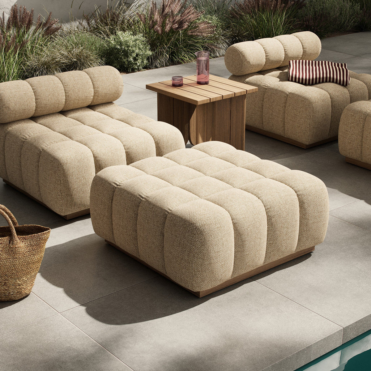 Roma Outdoor Ottoman Piece