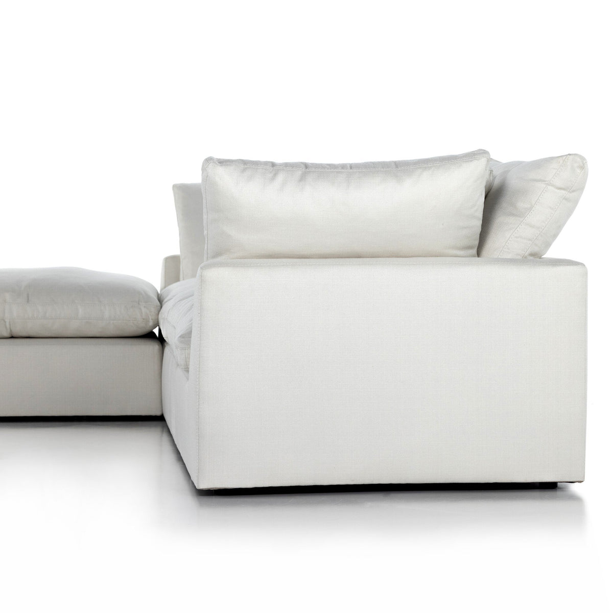 Stevie 3pc Sectional W/Ottoman