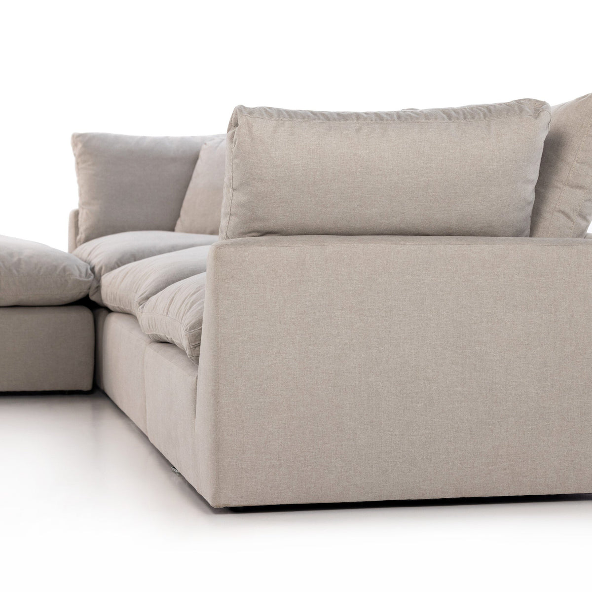 Stevie 4pc Laf Sectional W/Ottoman