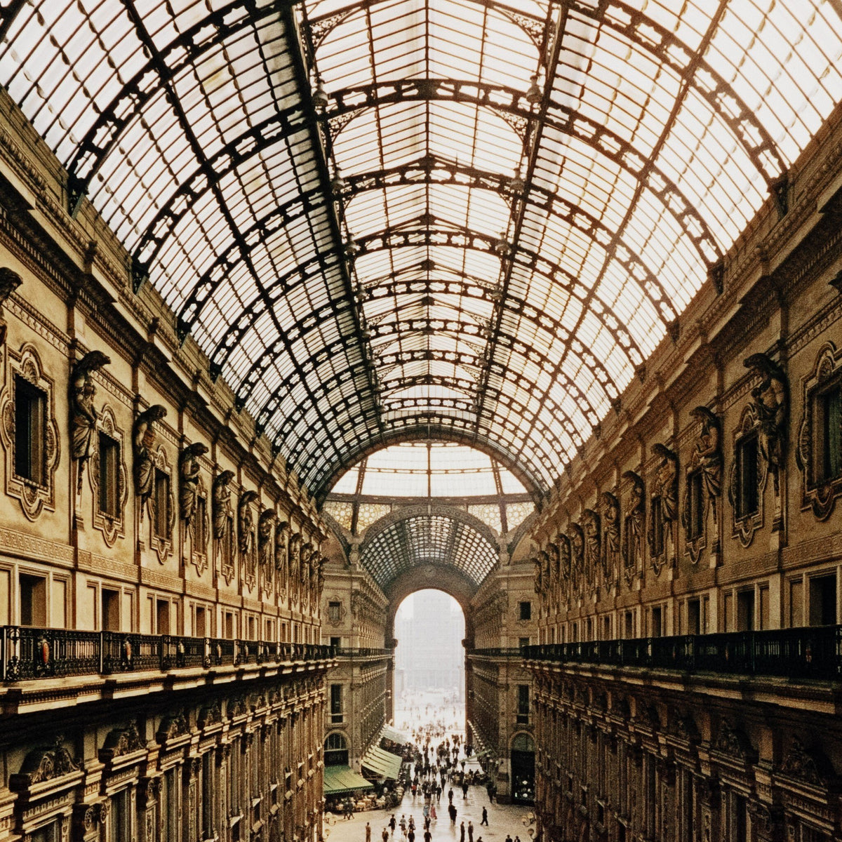 Galleria Vittorio Emanuele Ii By Slim Aarons