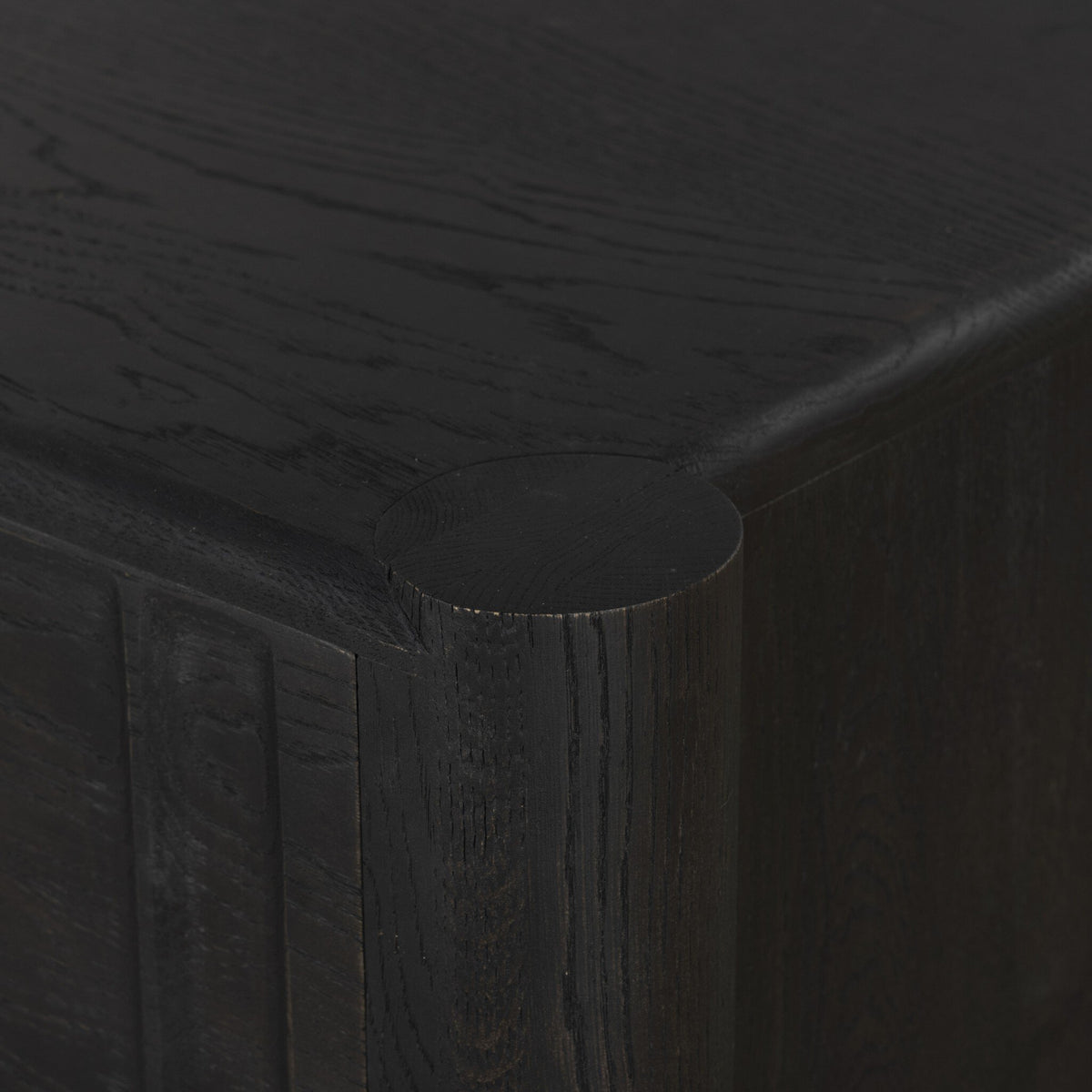 Ezri 6 Drawer Dresser