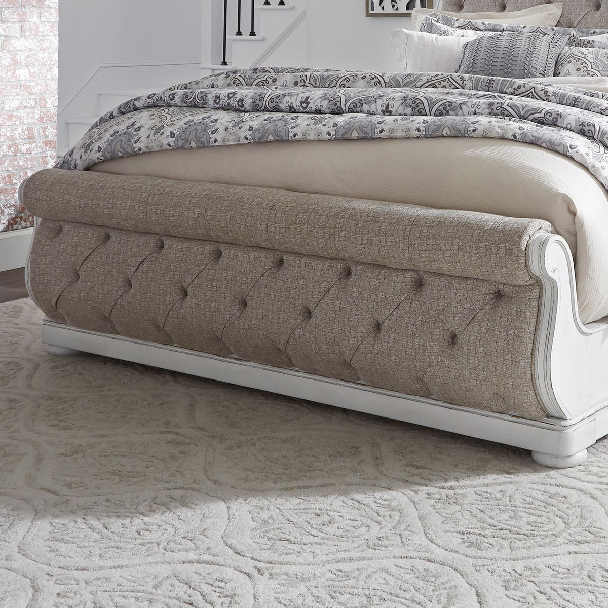 244-BR21FU - Queen Uph Sleigh Footboard - Liberty Furniture