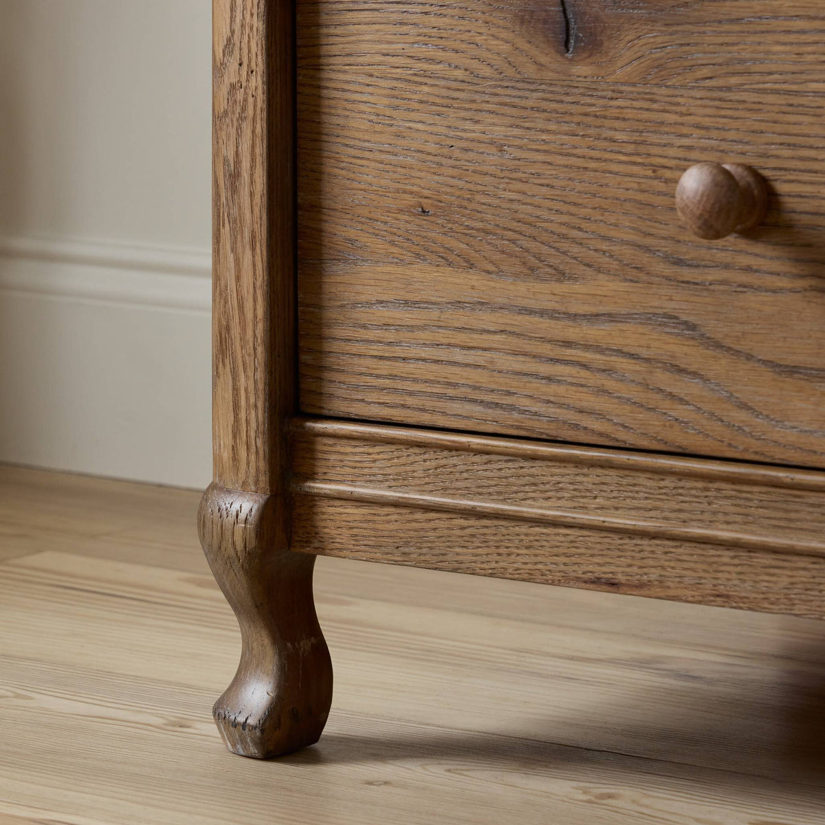 Pika Armoire