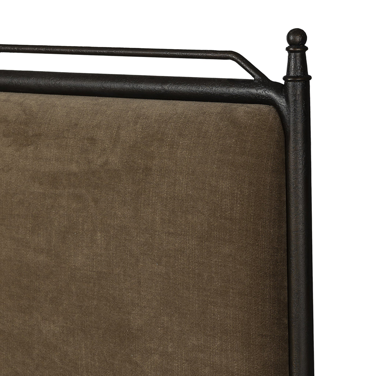 Leyla Bed