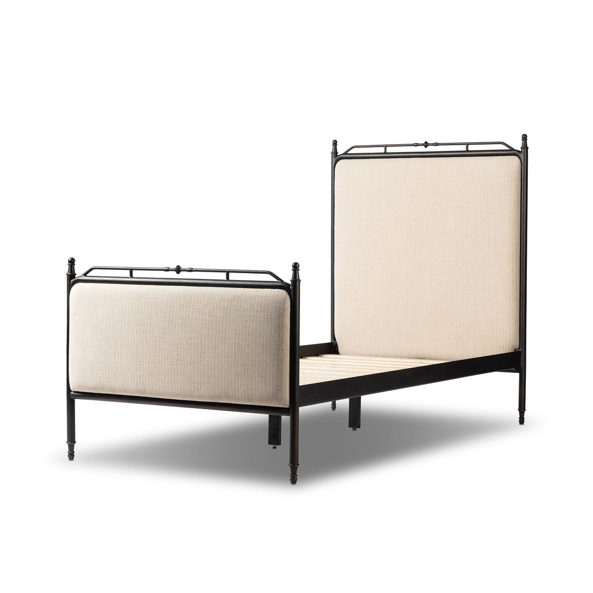 Leyla Bed