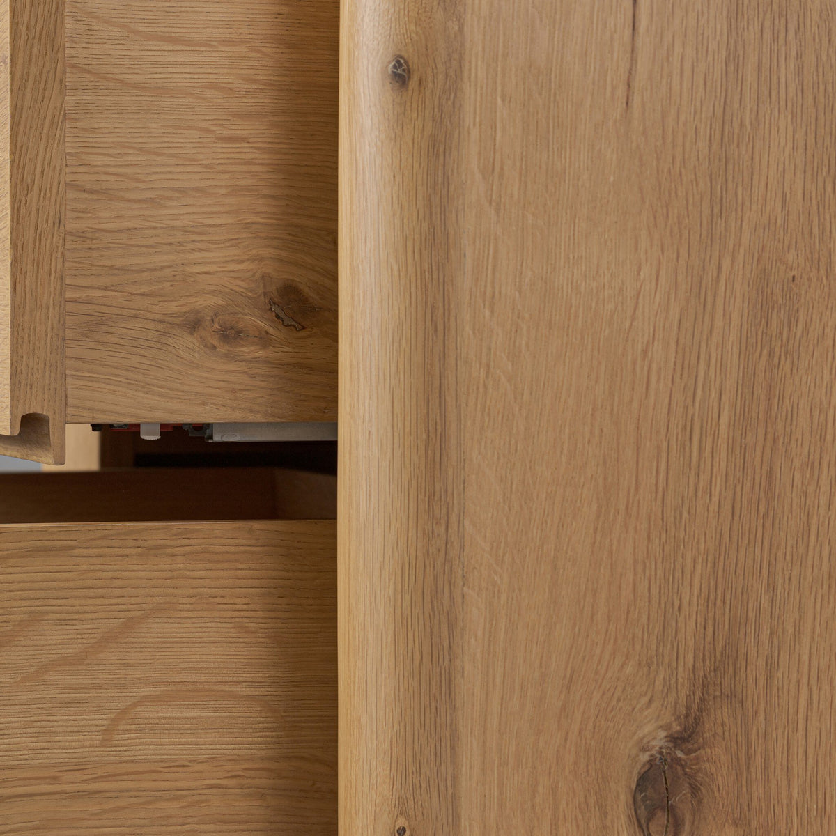 Novella Nightstand