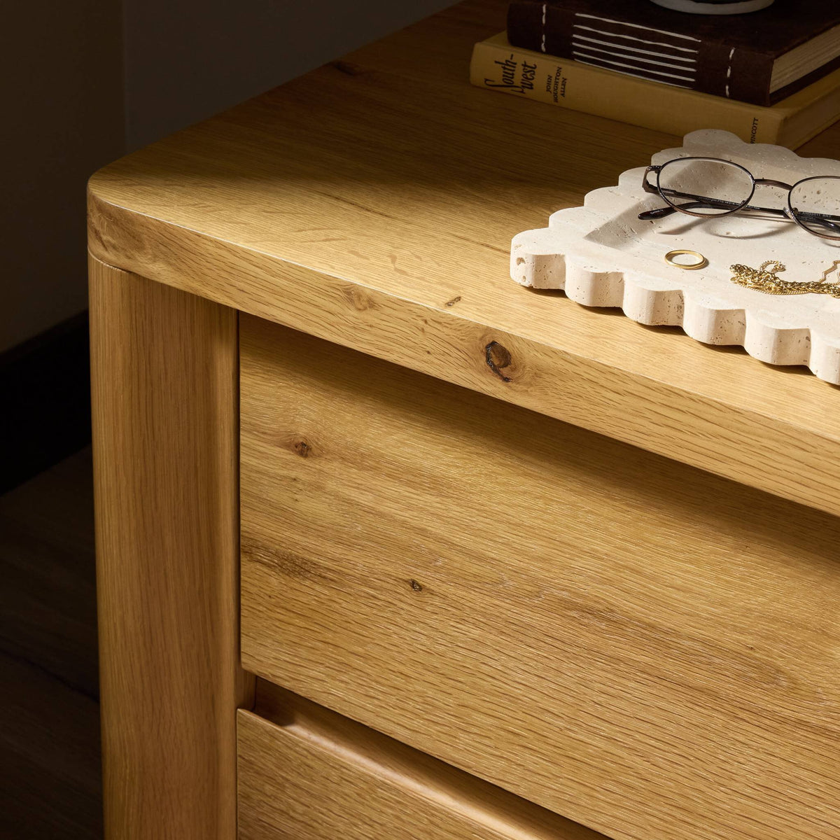 Novella Nightstand