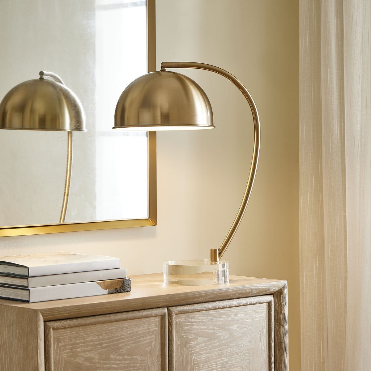 Romani Desk Lamp
