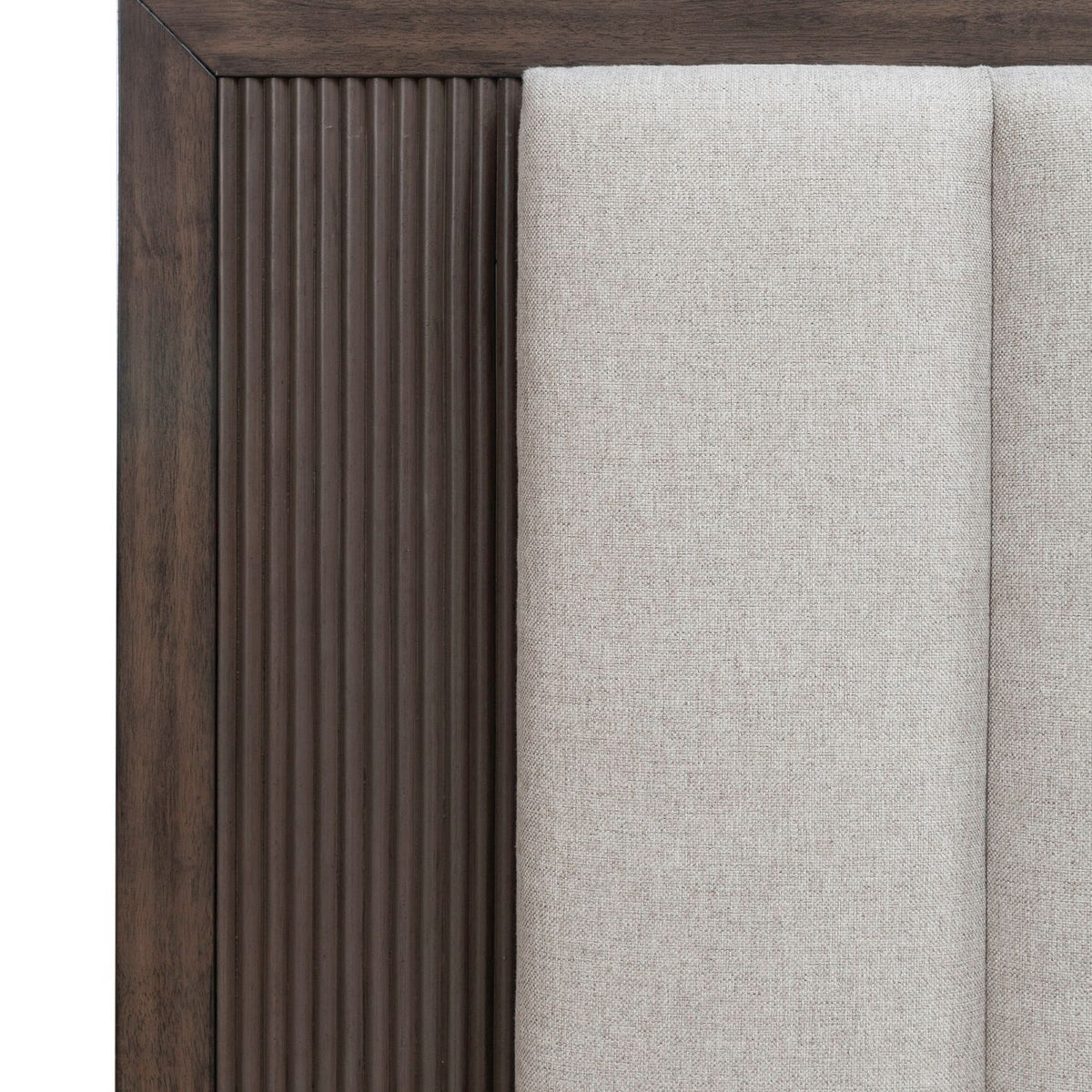 313-BR-QUB - Queen Uph Bed - Liberty Furniture