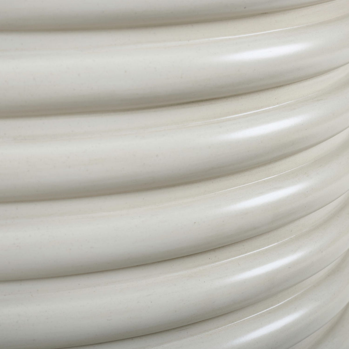 465-OT1023 - Round Chairside Table - Liberty Furniture