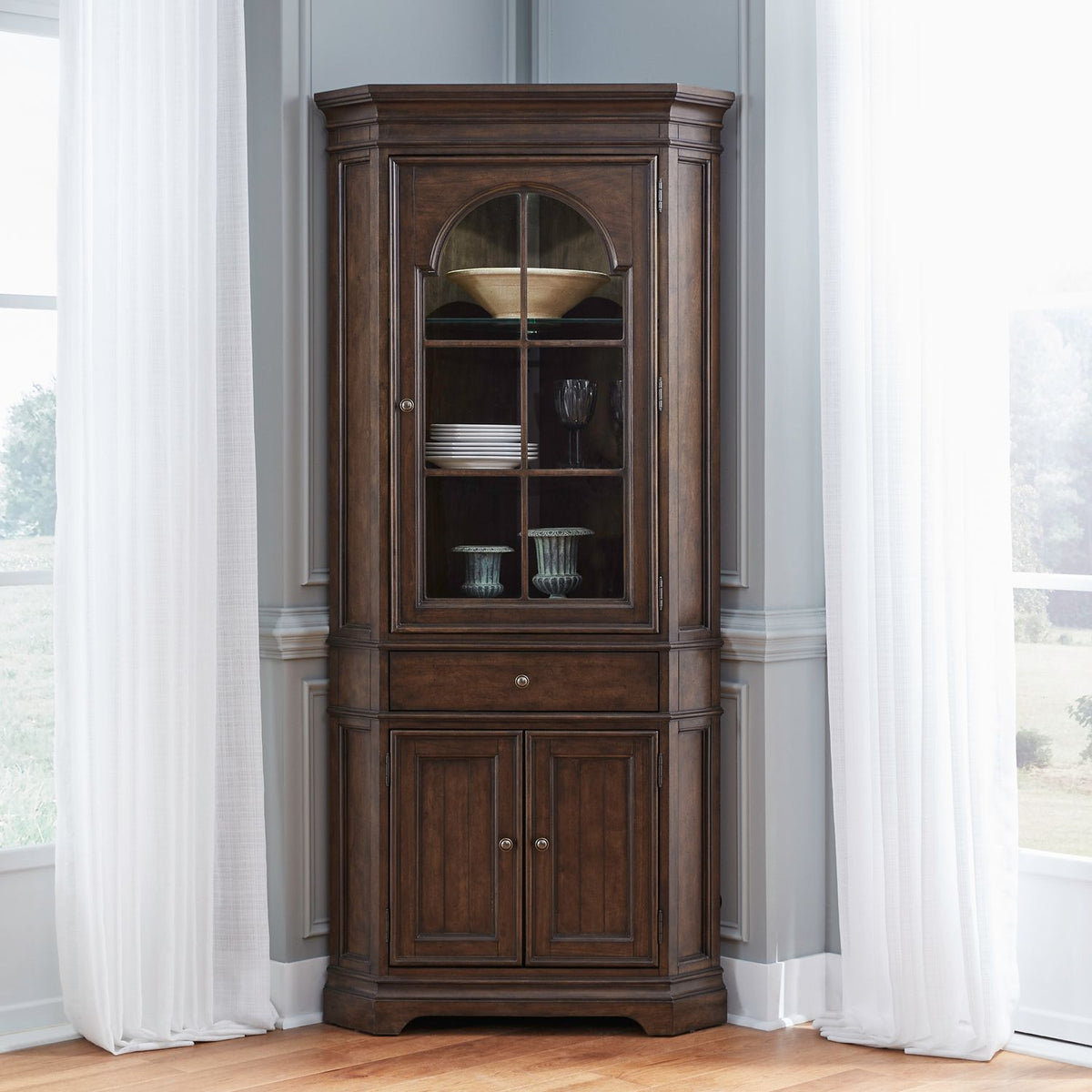 512-CC3884 - Corner Cabinet - Liberty Furniture
