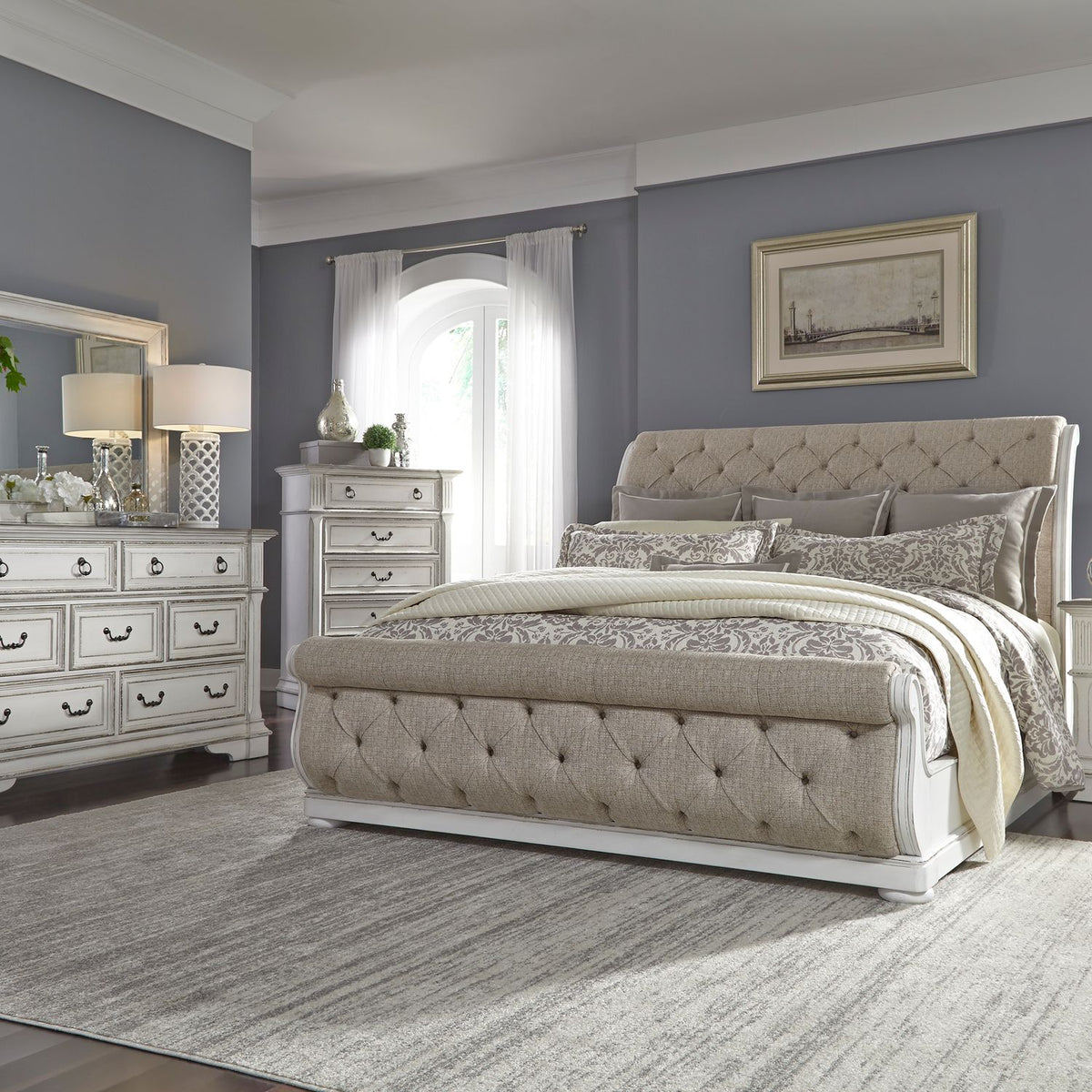 520-BR-CSLDMC - King California Sleigh Bed, Dresser & Mirror, Chest - Liberty Furniture