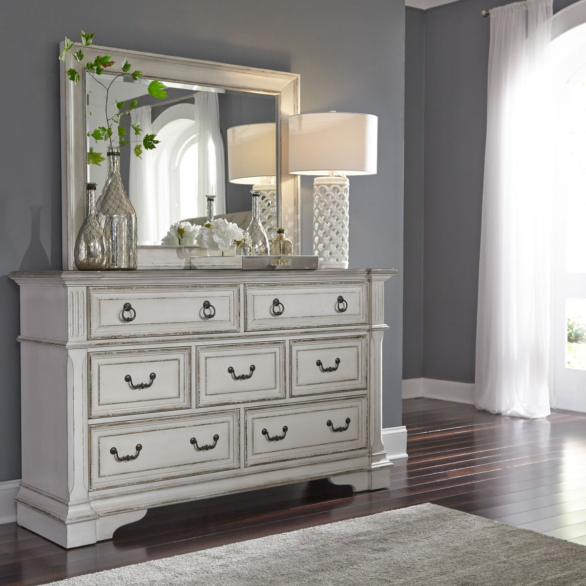 520-BR-CSLDMN - King California Sleigh Bed, Dresser & Mirror, Night Stand - Liberty Furniture