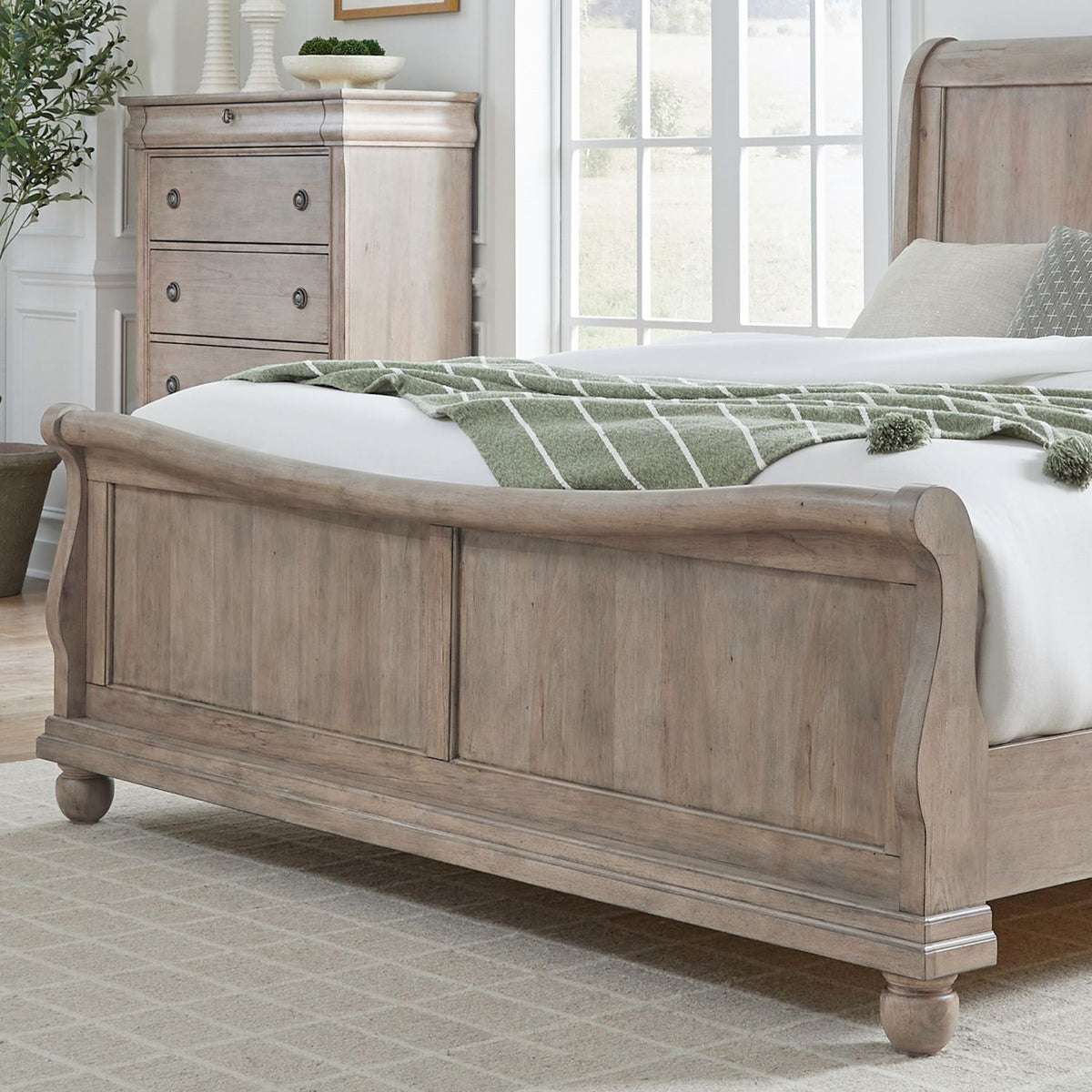 589WT-BR22F - King Sleigh Footboard - Liberty Furniture