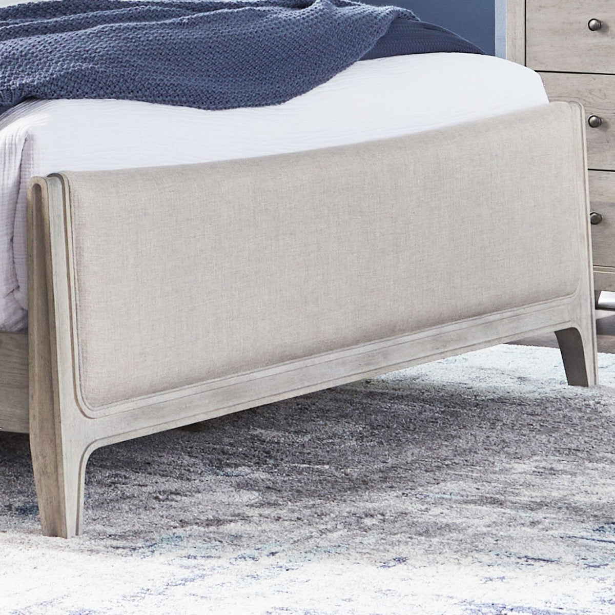 694-BR14FU - Queen Uph Panel Footboard - Liberty Furniture