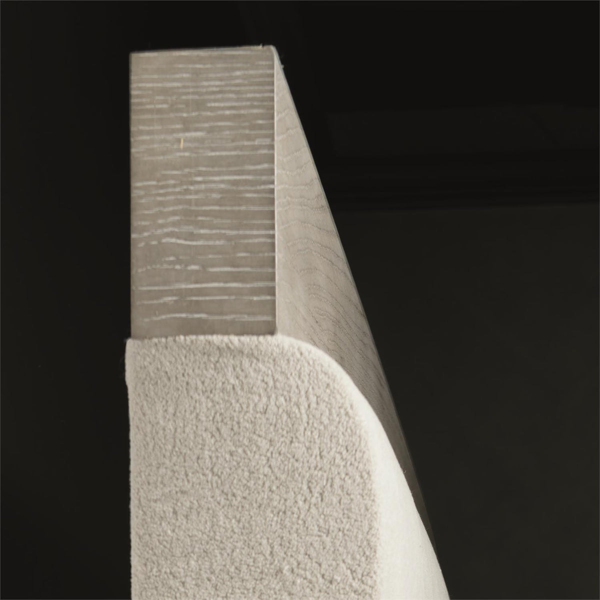Linea Panel Bed King
