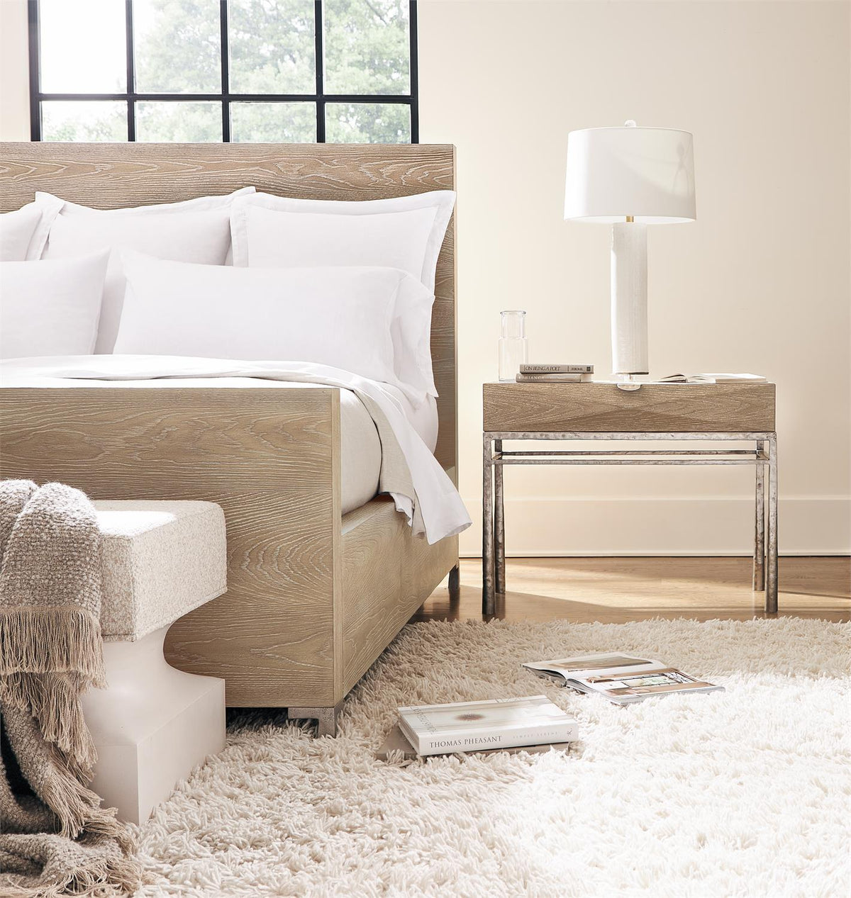 Aventura Panel Bed King