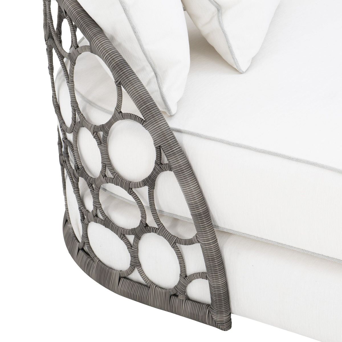 Bali Outdoor Daybed - Bernhardt Living (BRH-1508)