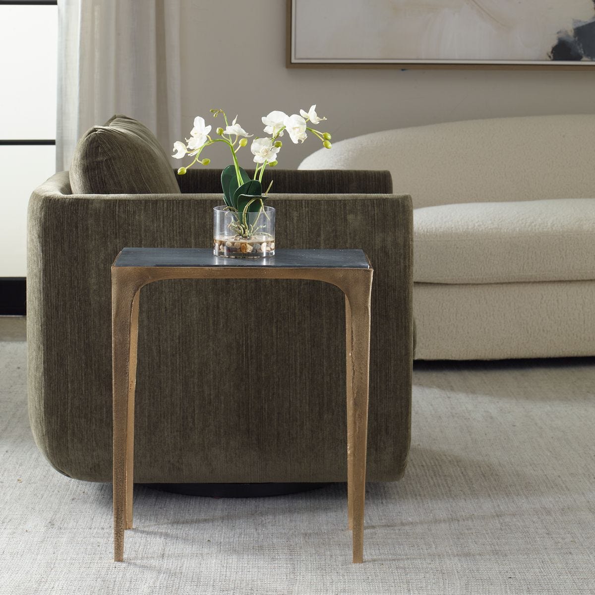 ACCENT TABLE
