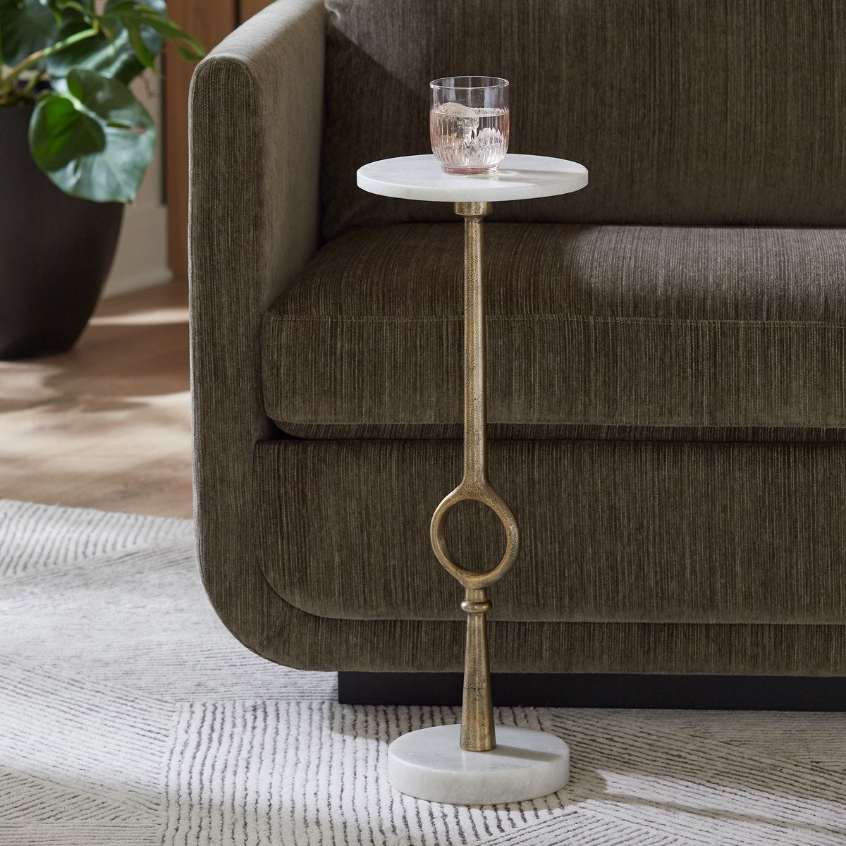 ACCENT TABLE