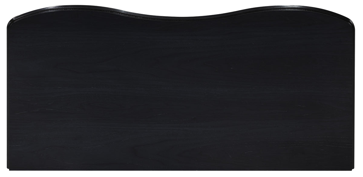 a black board with a curved edge