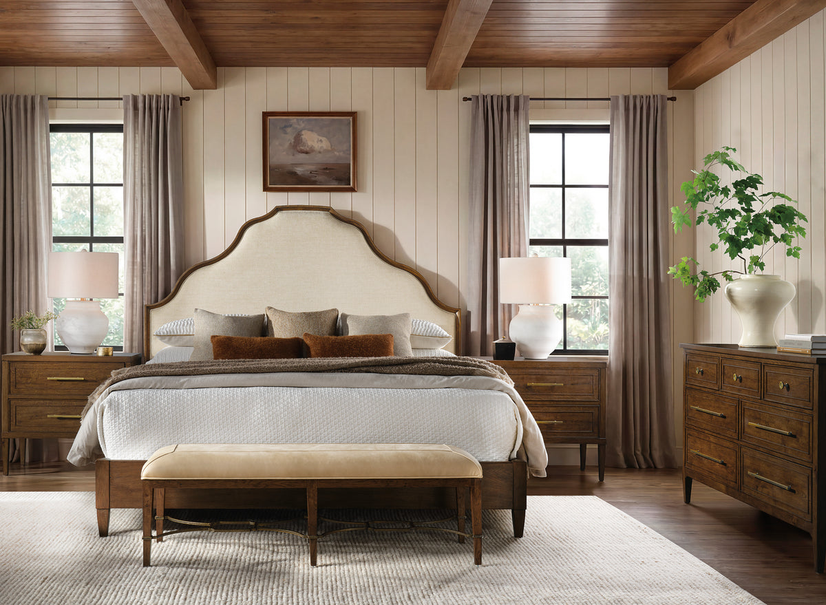 Cashiers California King Upholstered Panel Bed - Hooker Furniture (HRF-3162)