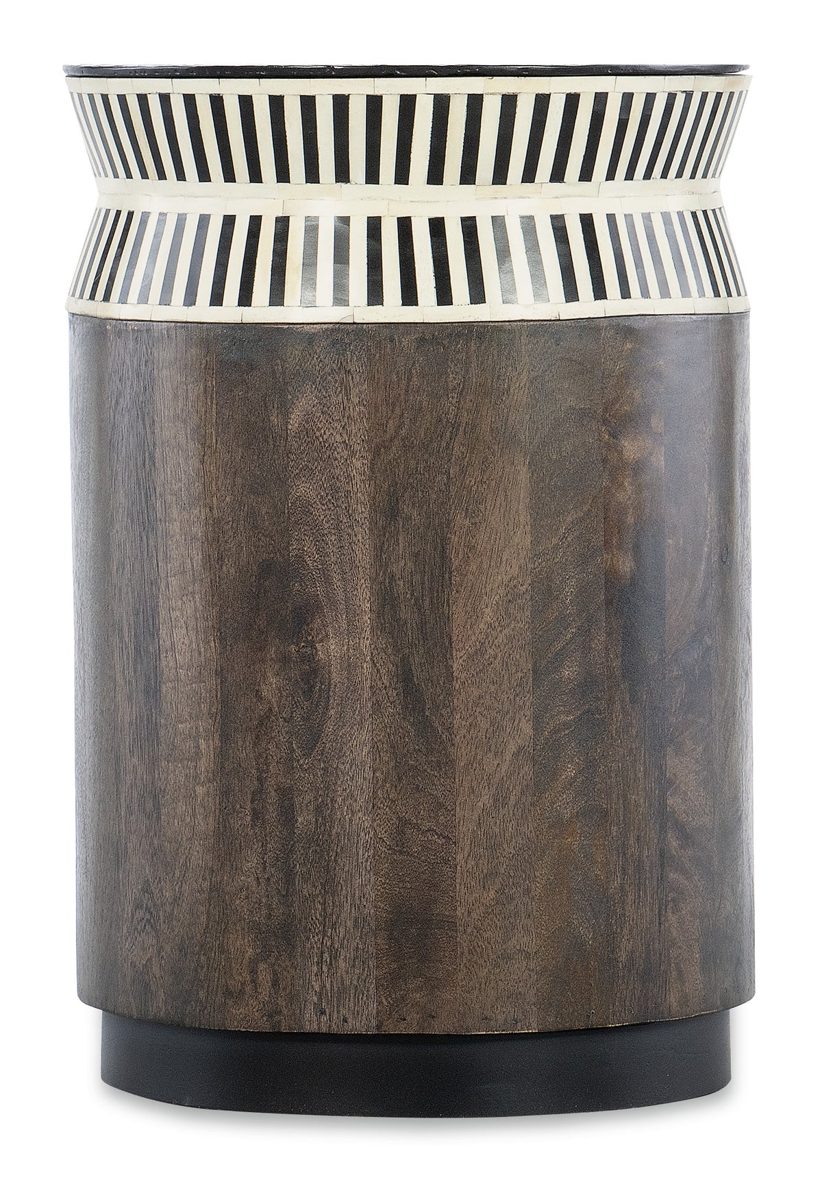 a close up of a cylinder