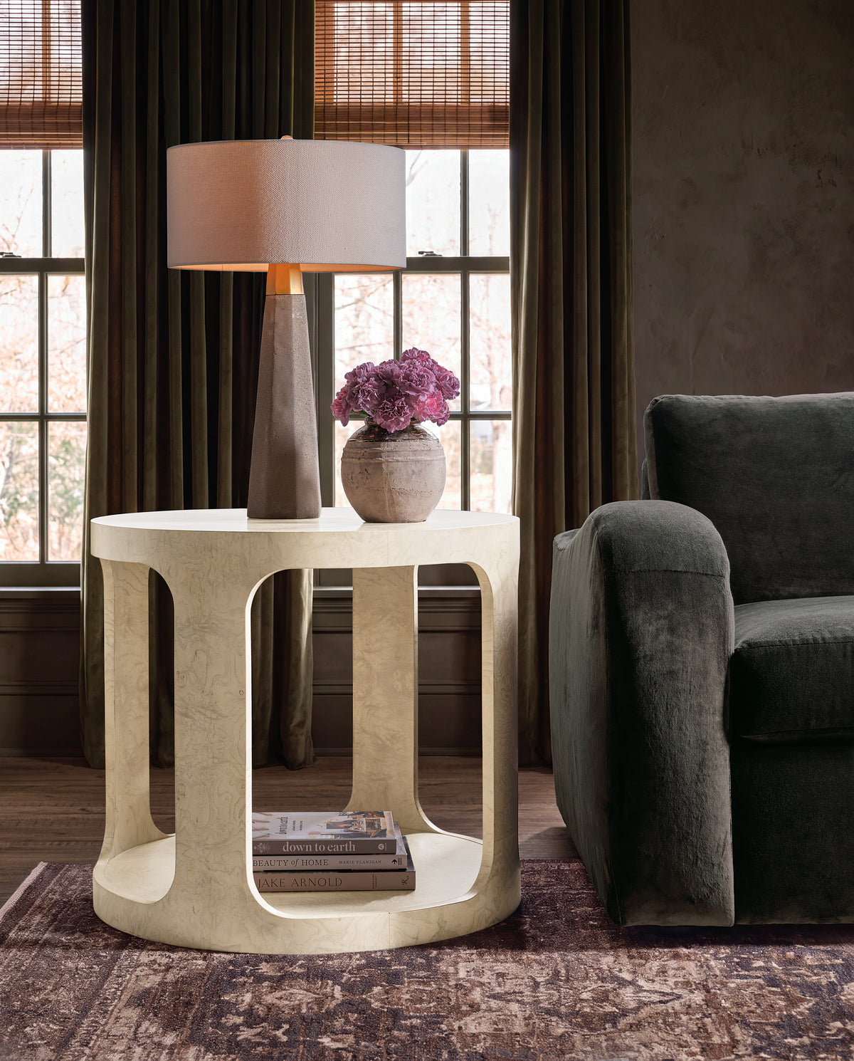 Archives Round End Table - Hooker Furniture (HRF-3167)