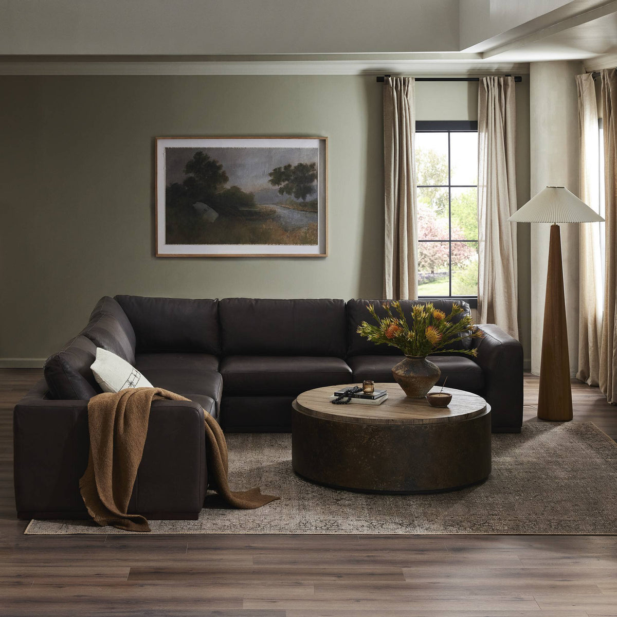 Colt 3 Pc Sectional