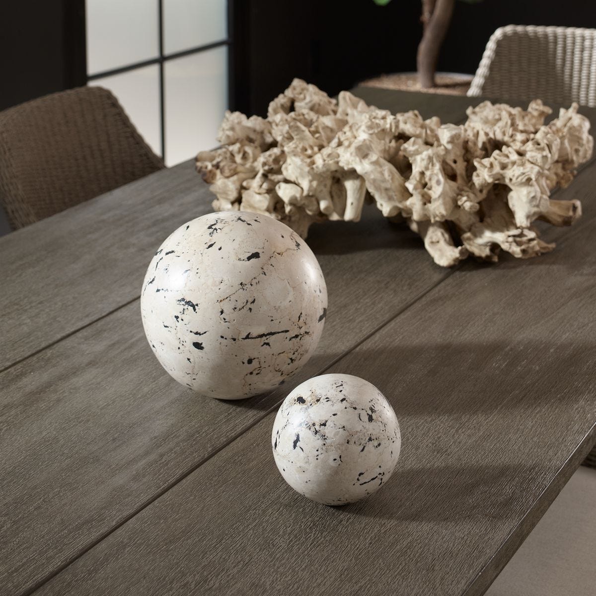 Nouveau Indoor-Outdoor Spheres, S/2