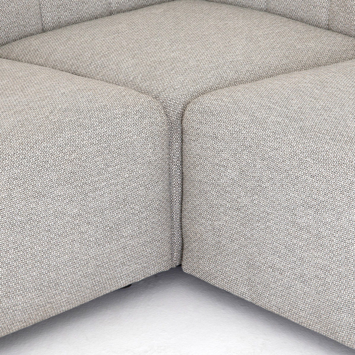 Gwen Outdoor 5 Pc Sectional