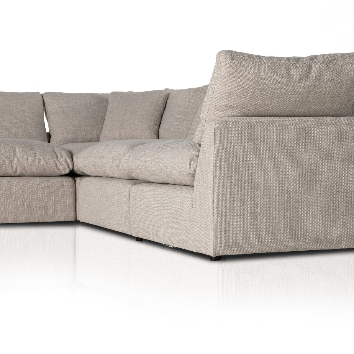 Stevie 4pc Laf Sectional W/Ottoman