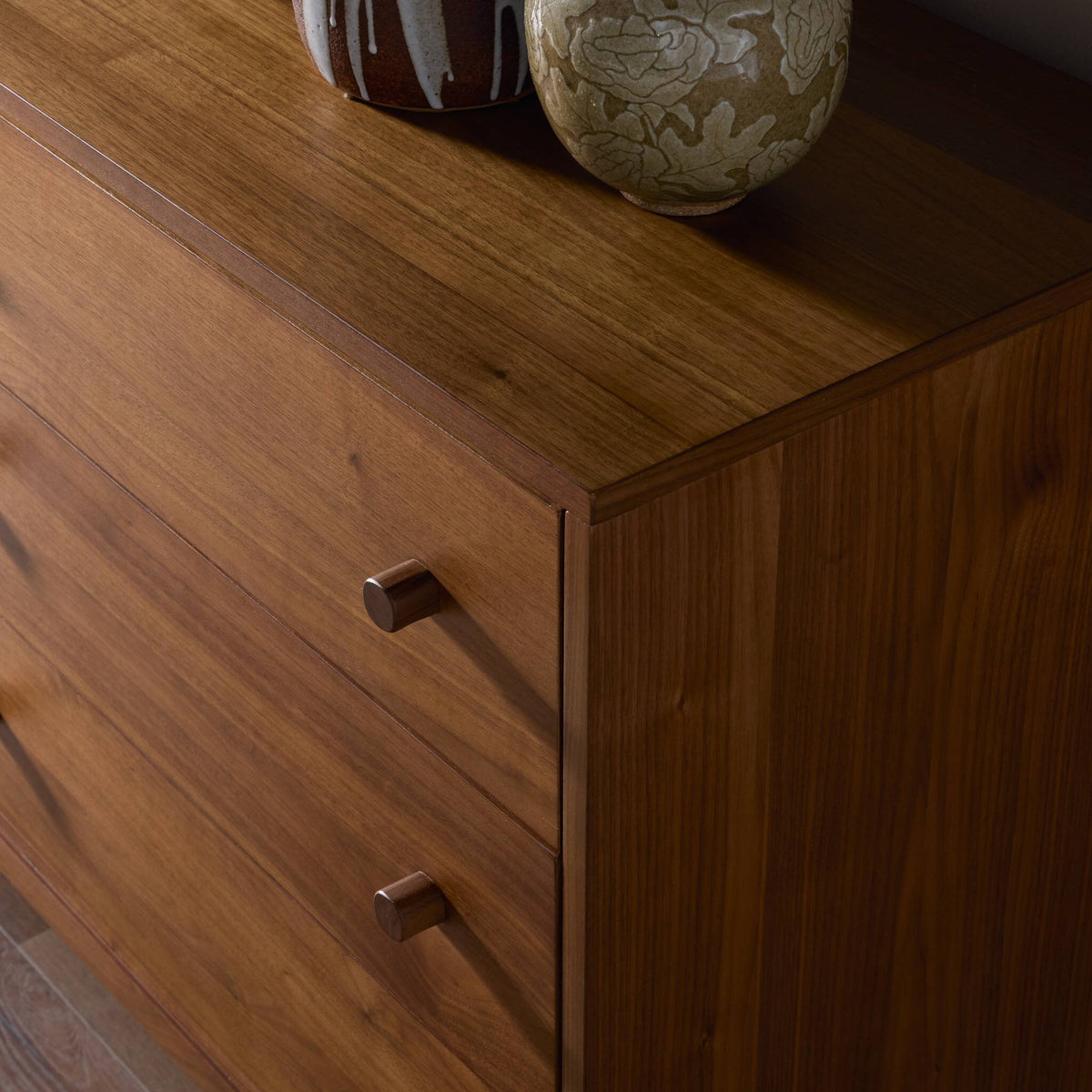 Arturo 9 Drawer Dresser