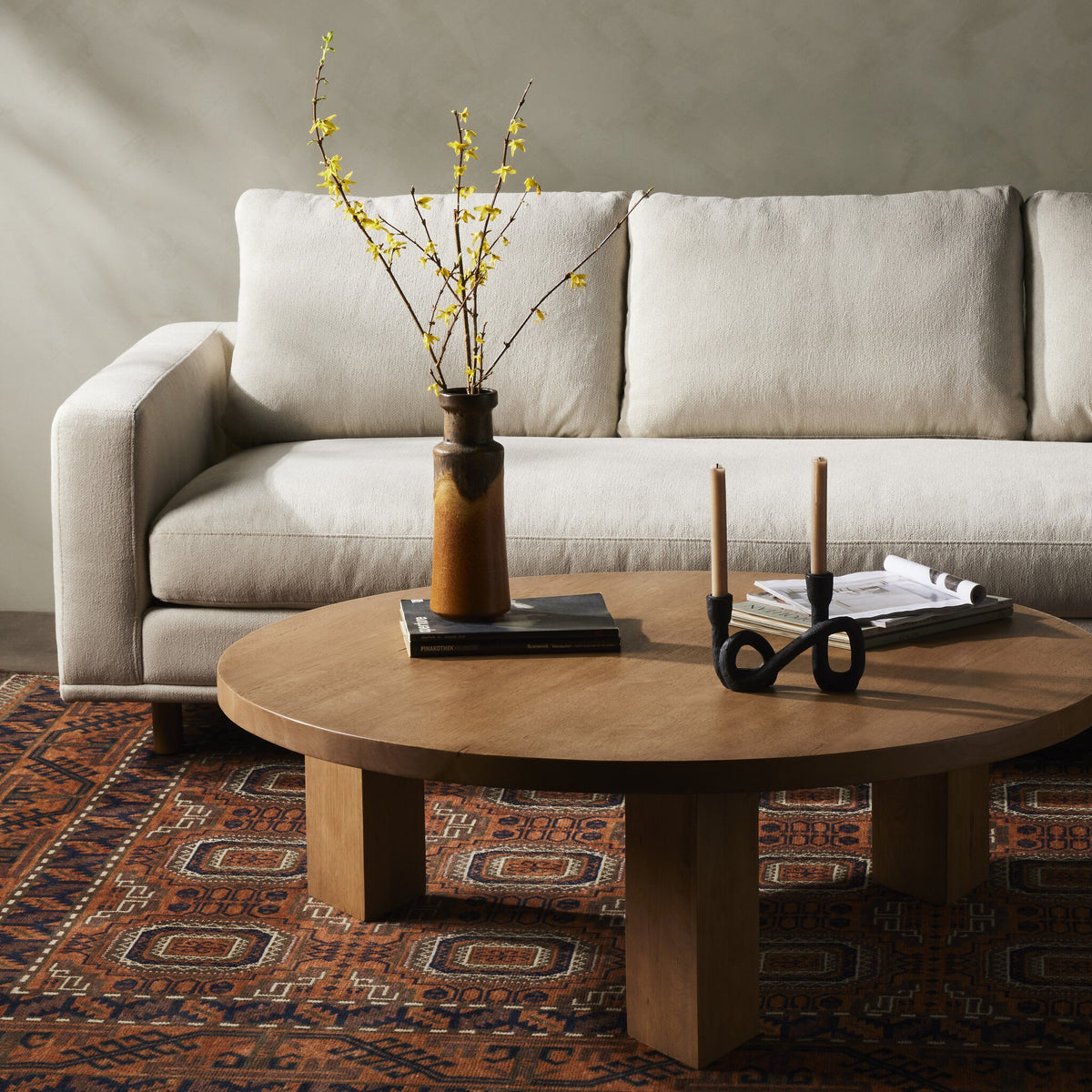 Mesa Large Round Coffee Table