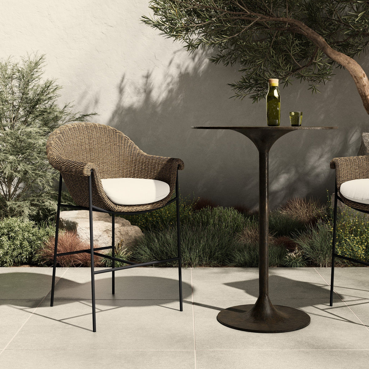 Suerte Outdoor Stool