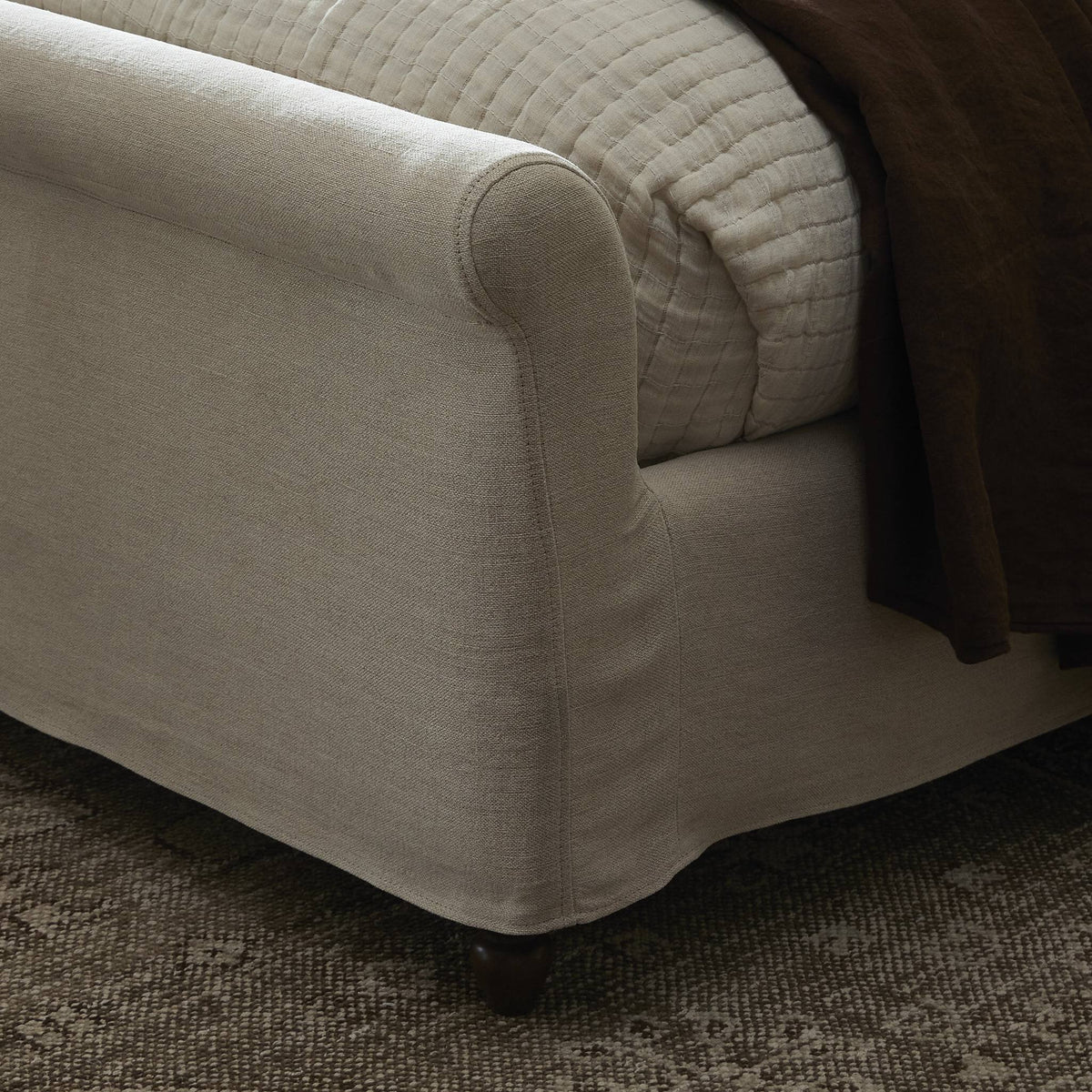 Dalia Bed