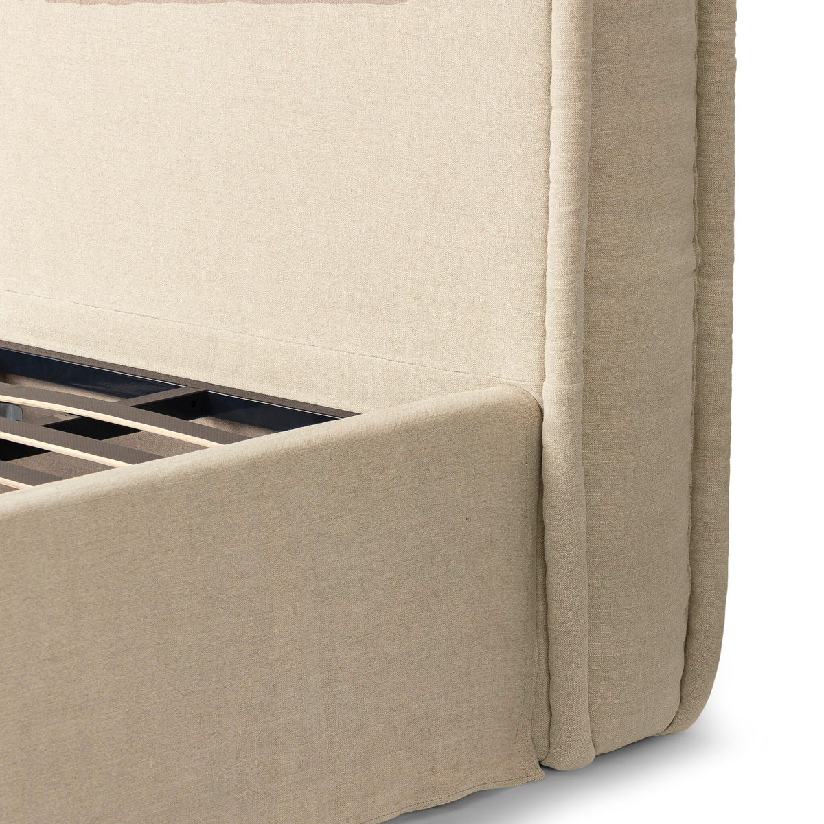 Wyndham Bed