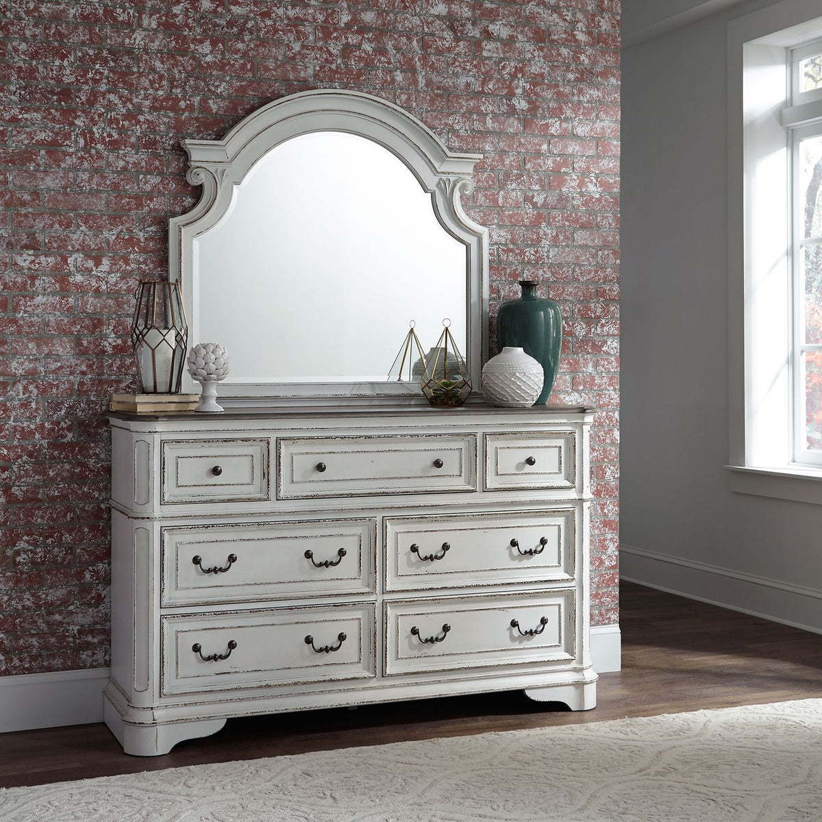 244-BR-QUSLDM - Queen Uph Sleigh Bed, Dresser & Mirror - Liberty Furniture