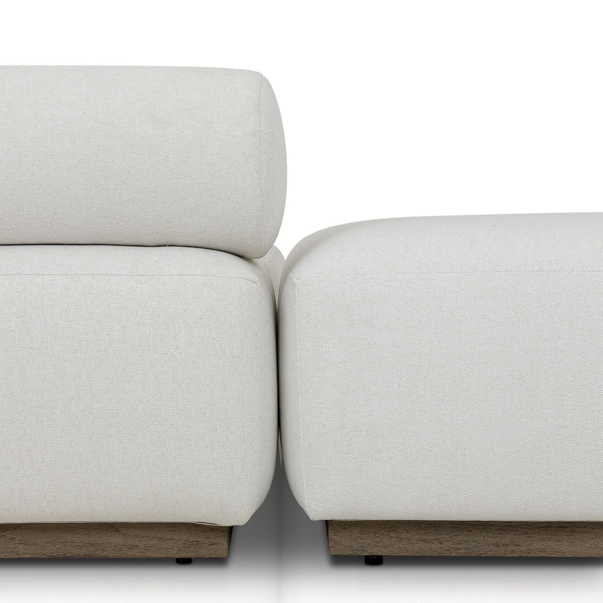 Lenox Outdoor 3pc Sectional W/Ottoman