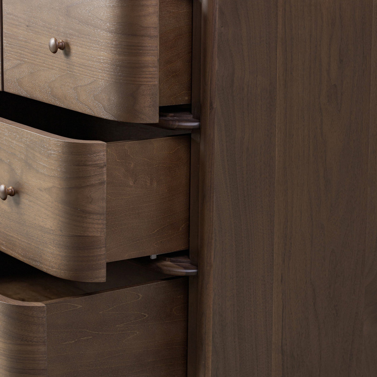 Agatha 8 Drawer Dresser