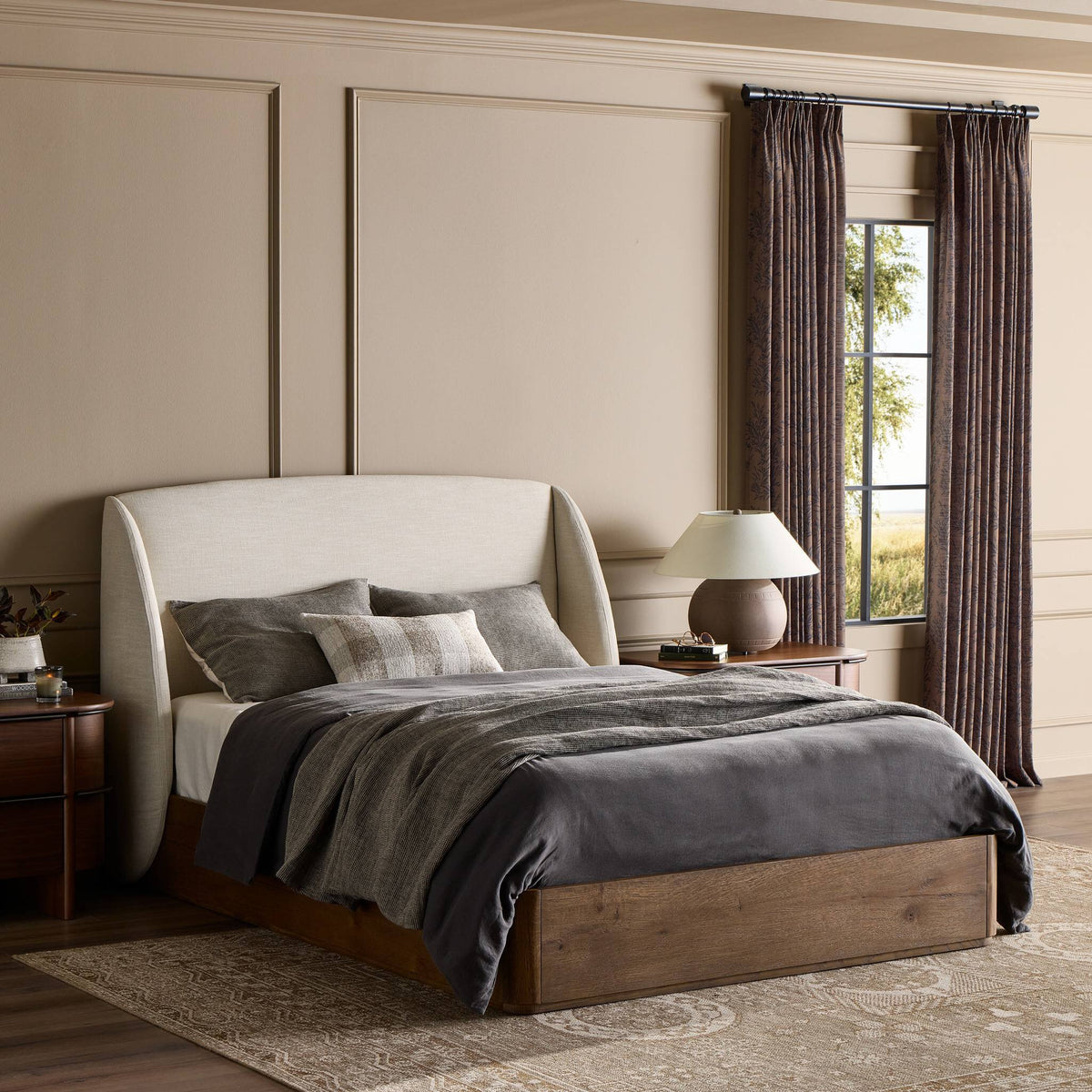 Maeve Bed - Four Hands (248465-004)