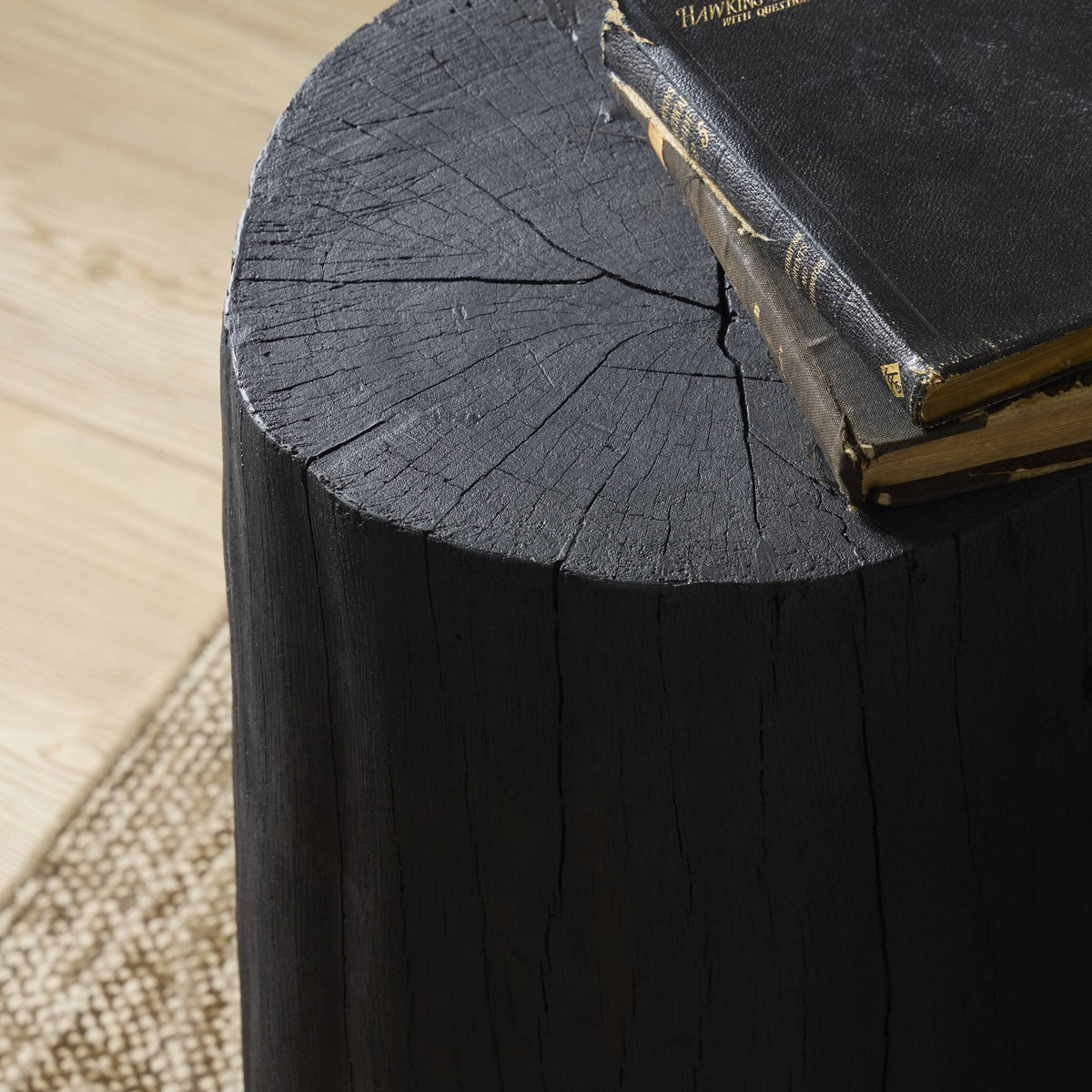 Sola End Table
